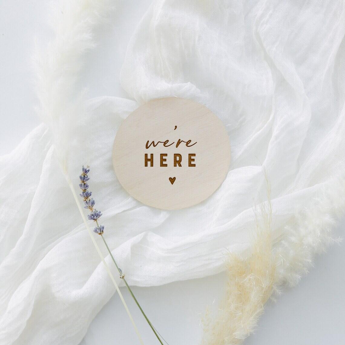 We're Here 신생아 쌍둥이 아기 발표, 보육원  - Baby Nursery Sign 리뷰 및 가격